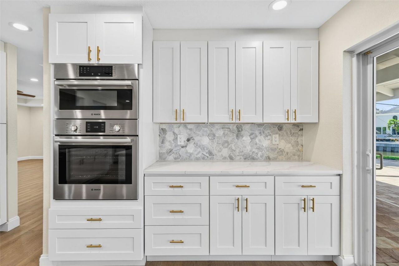 910 Siesta Key Place, Sarasota, FL 34242 Photo