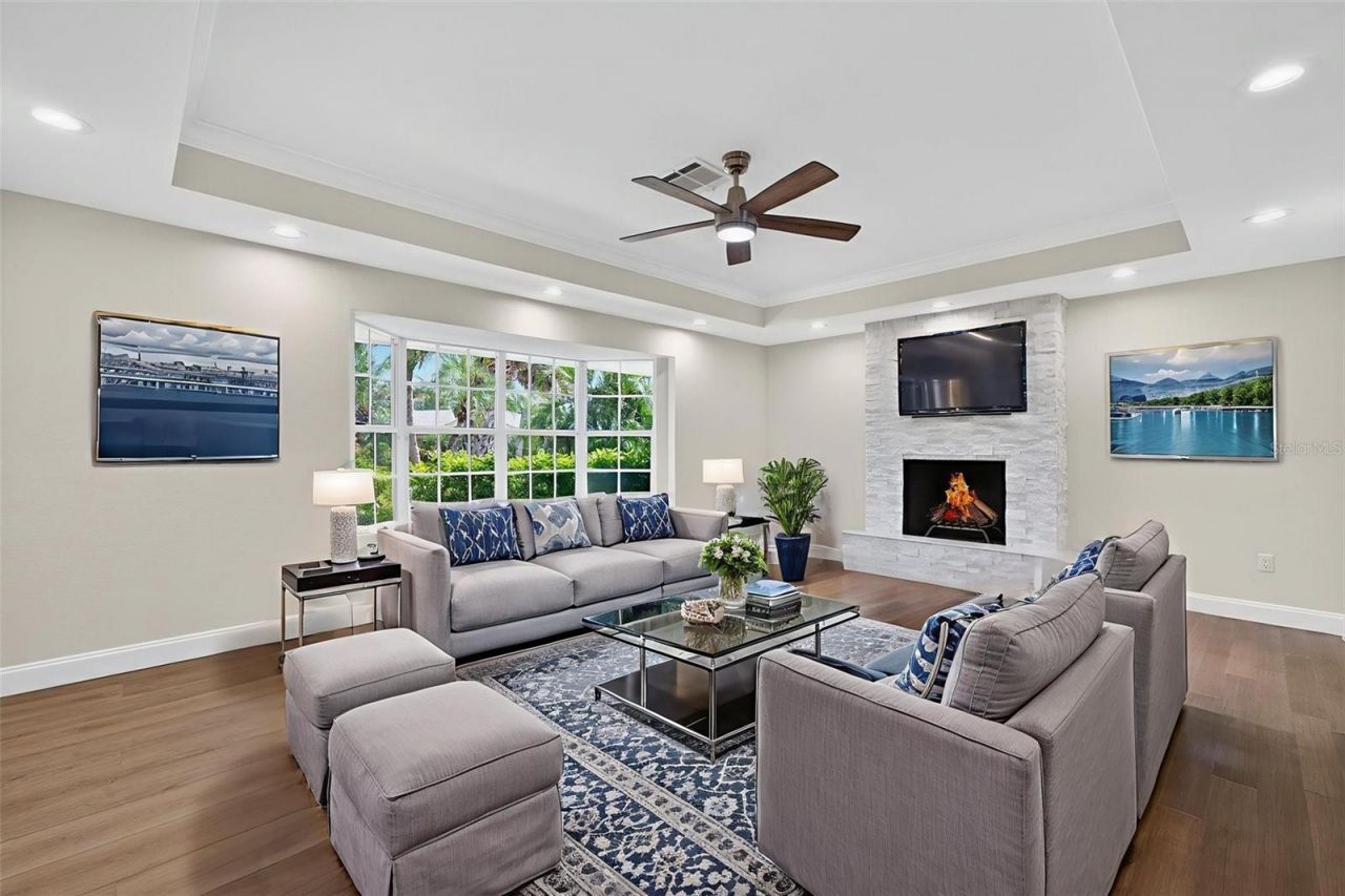 910 Siesta Key Place, Sarasota, FL 34242 Photo