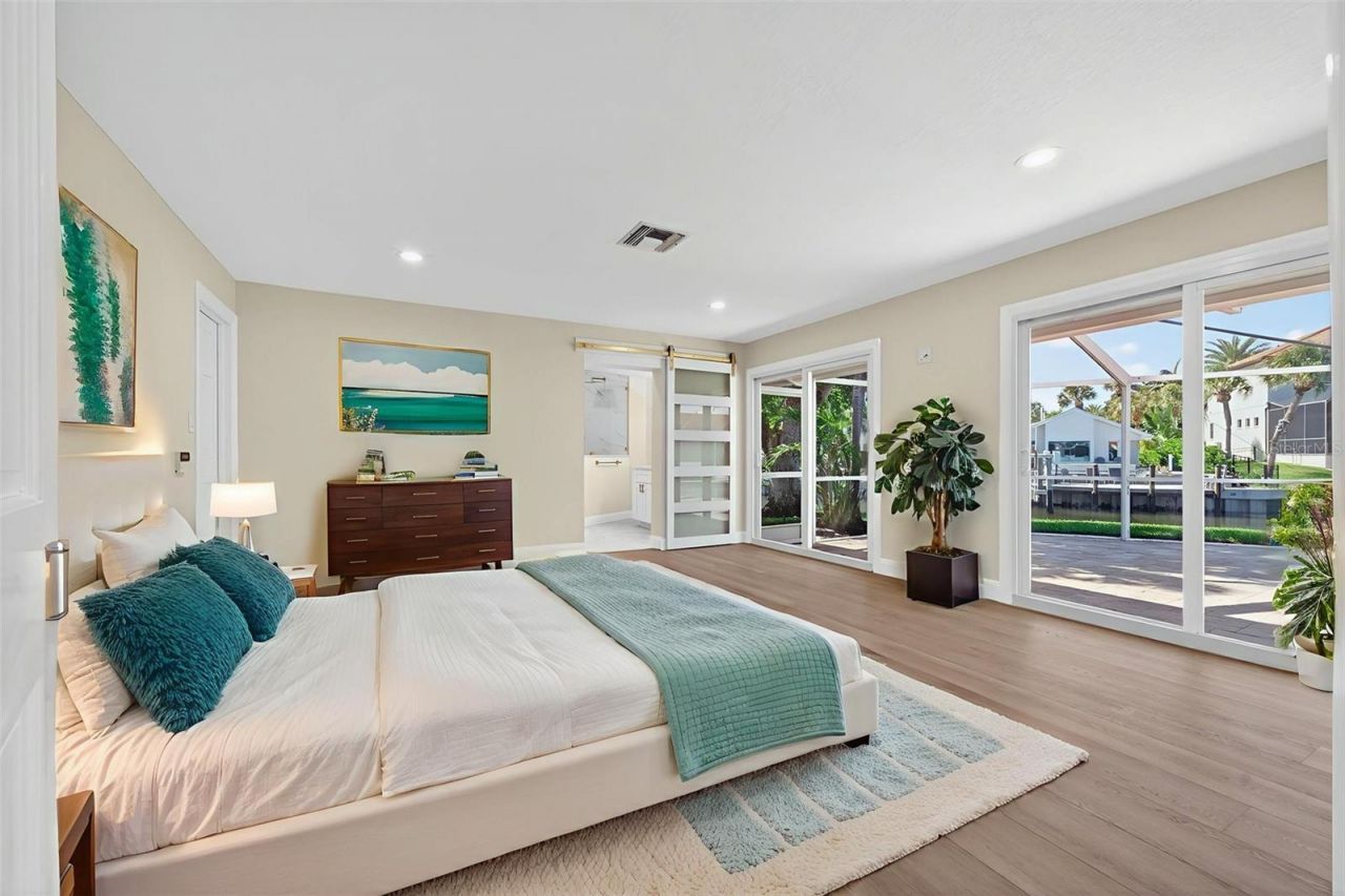 910 Siesta Key Place, Sarasota, FL 34242 Photo