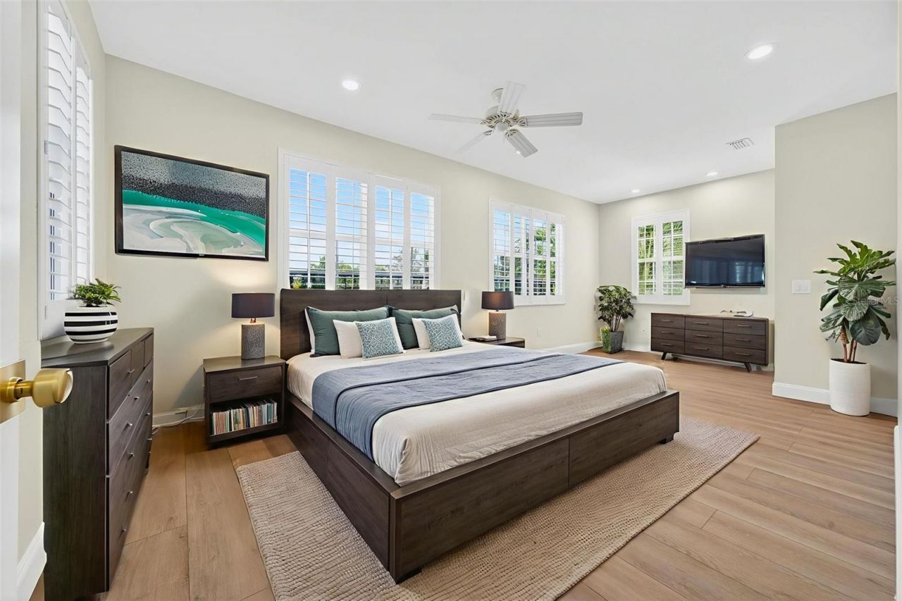 910 Siesta Key Place, Sarasota, FL 34242 Photo