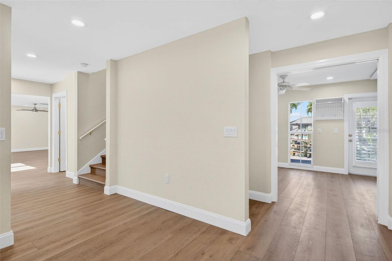 910 Siesta Key Place, Sarasota, FL 34242 Photo