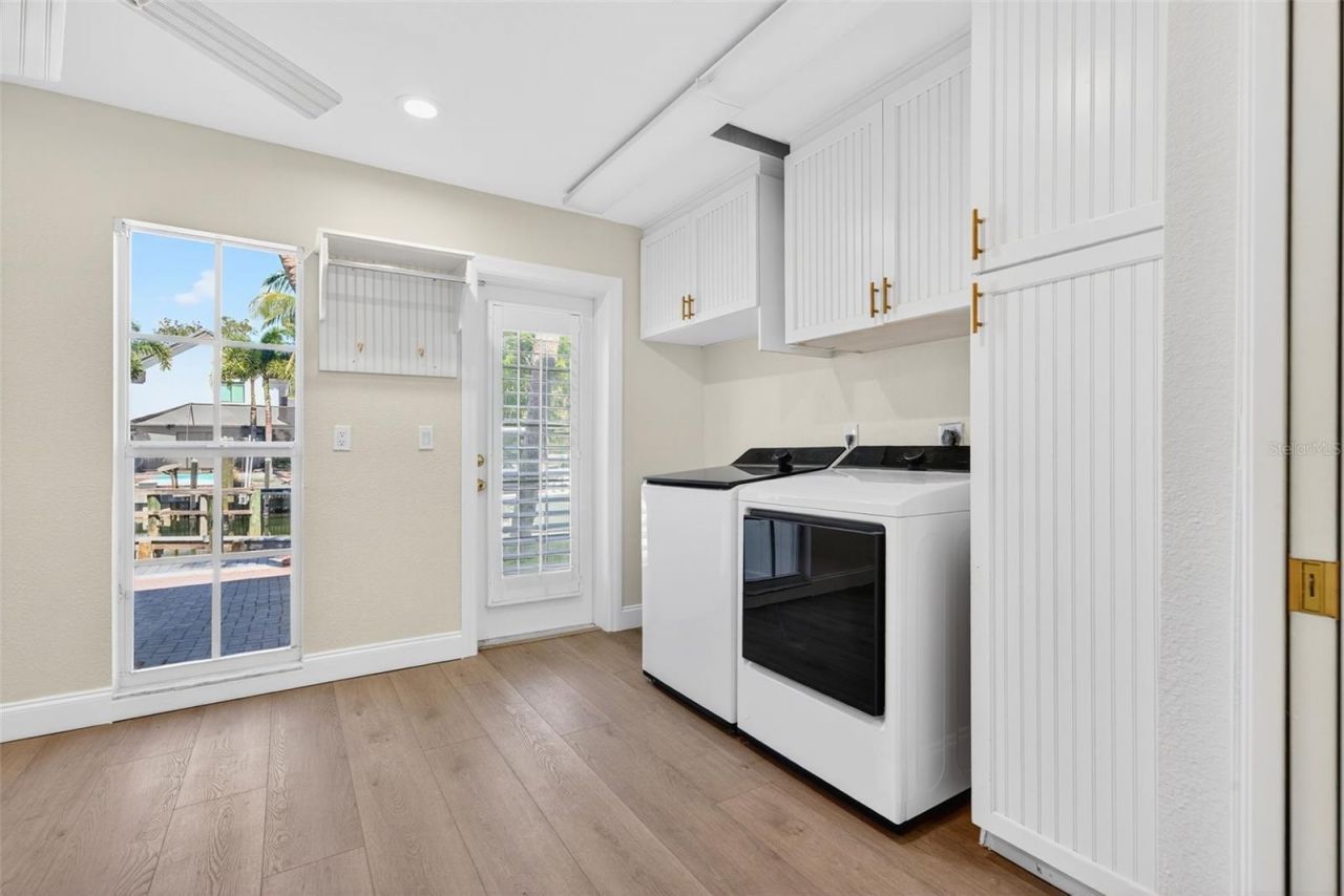 910 Siesta Key Place, Sarasota, FL 34242 Photo