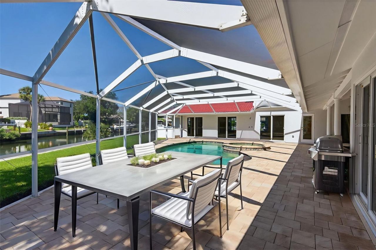 910 Siesta Key Place, Sarasota, FL 34242 Photo