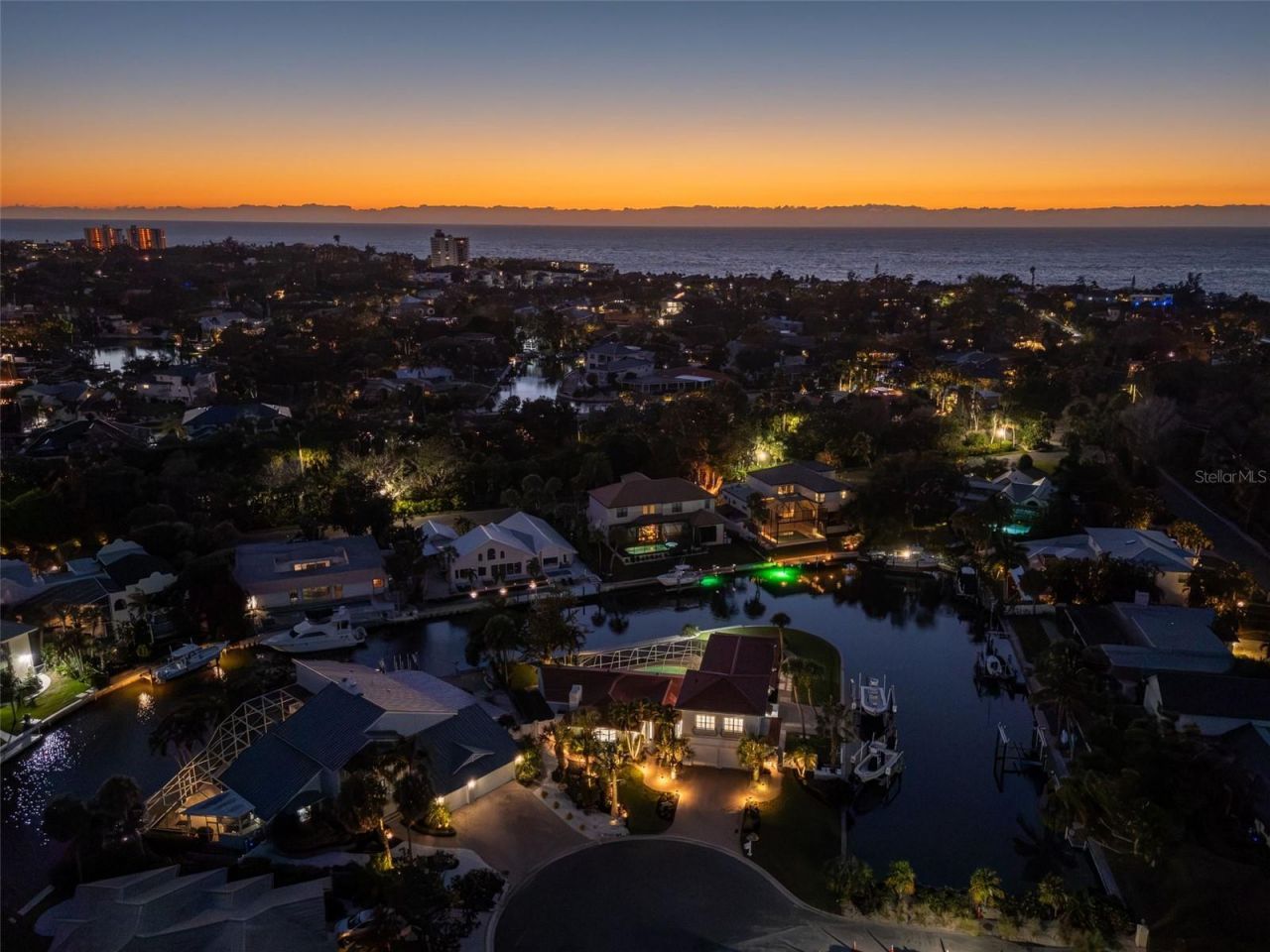 910 Siesta Key Place, Sarasota, FL 34242 Photo