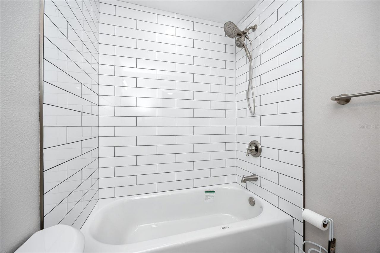 647 Garland Street N, Saint Petersburg, FL 33703 Photo