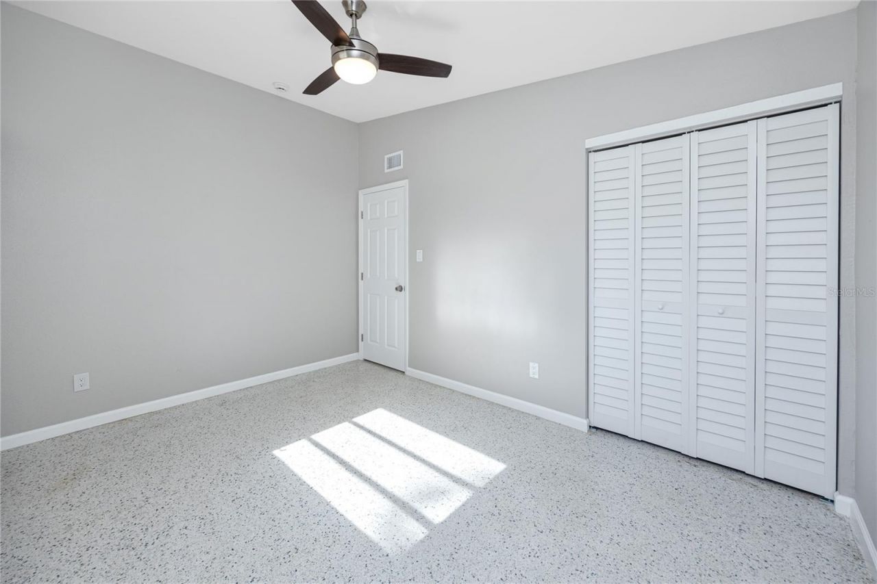 647 Garland Street N, Saint Petersburg, FL 33703 Photo