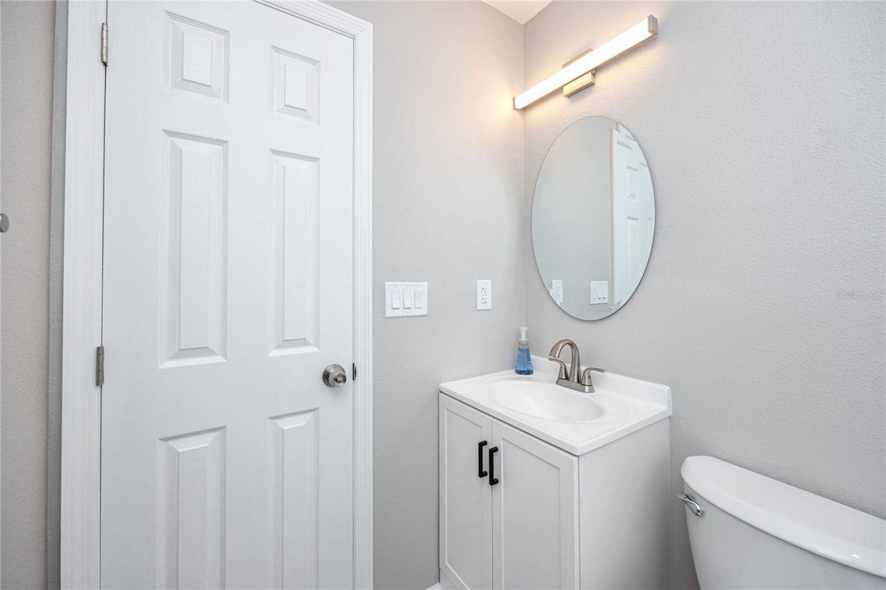 647 Garland Street N, Saint Petersburg, FL 33703 Photo