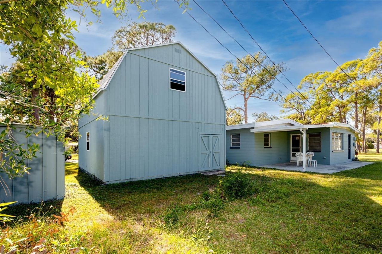 647 Garland Street N, Saint Petersburg, FL 33703 Photo