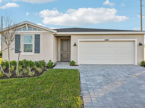 5453 Hampton Park Circle, Vero Beach, FL 32966