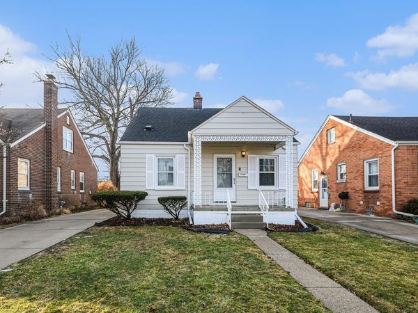 21824 Colony Street, Saint Clair Shores, MI 48080