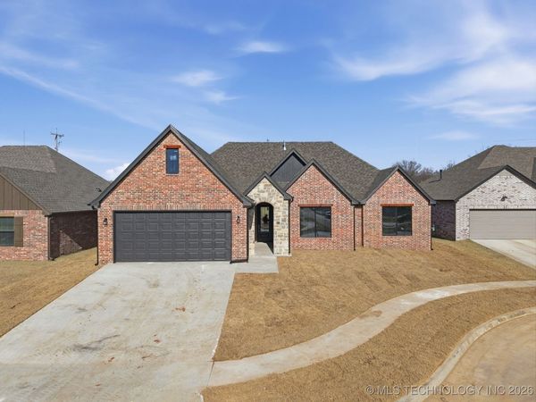28019 E 107th Street S, Coweta, OK 74429
