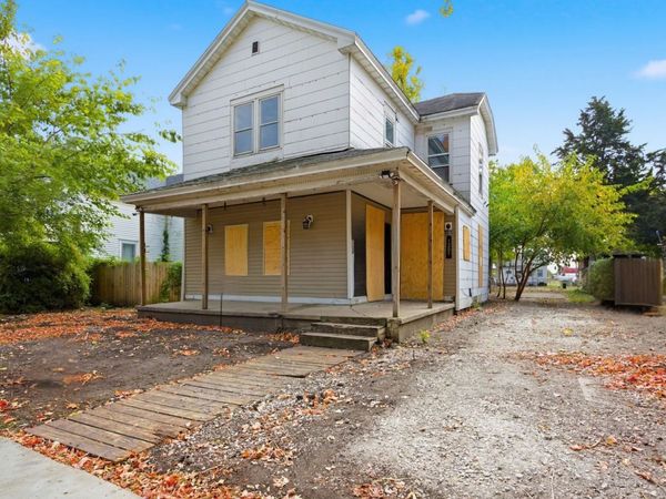 1205 Champaign Avenue, Mattoon, IL 61938