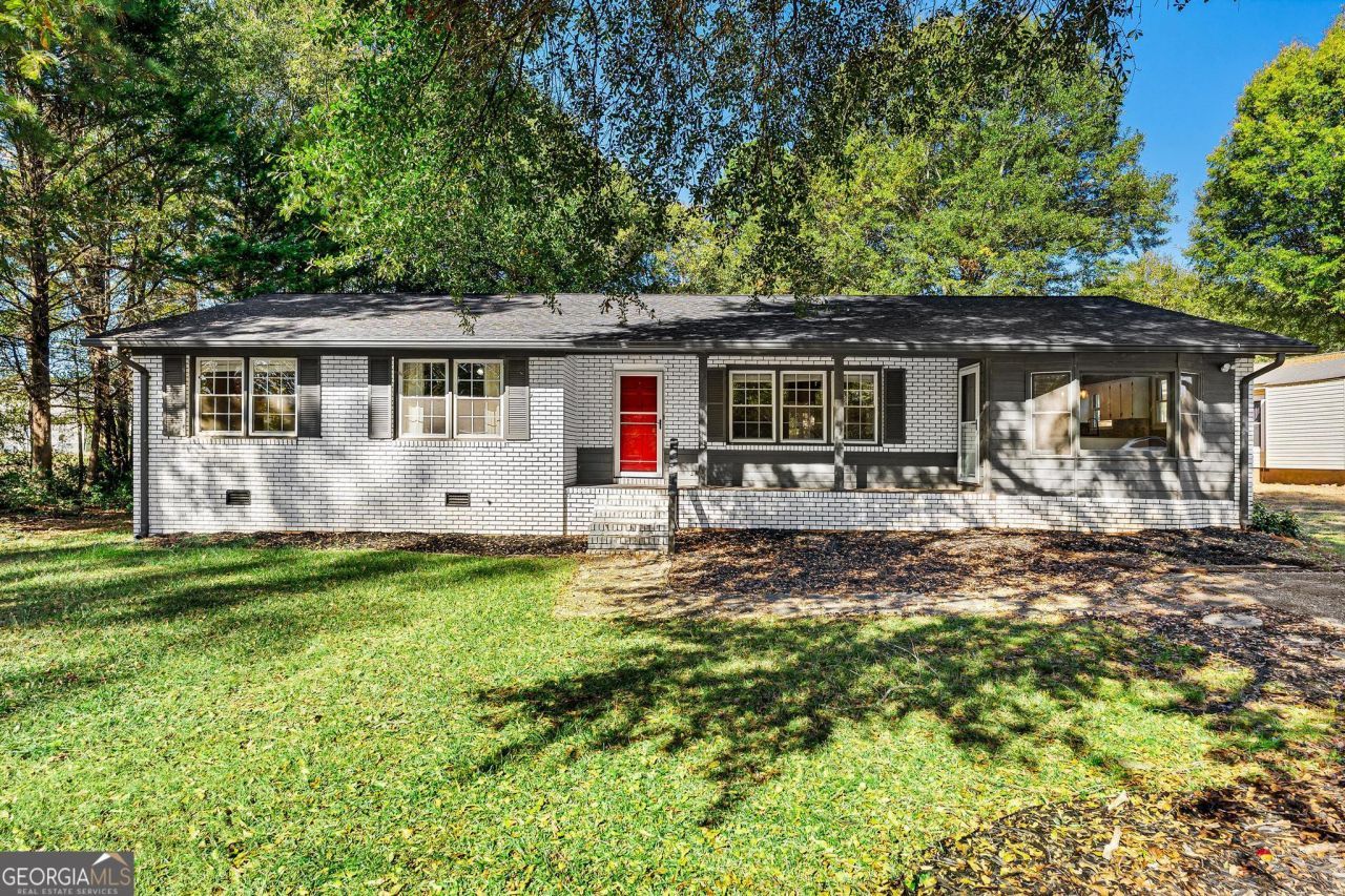 45 Beverly Street, Lavonia, GA 30553 Main Photo