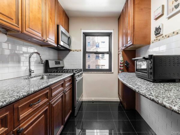 34-10 94th Street, Unit 3D, Jackson Heights, NY 11372