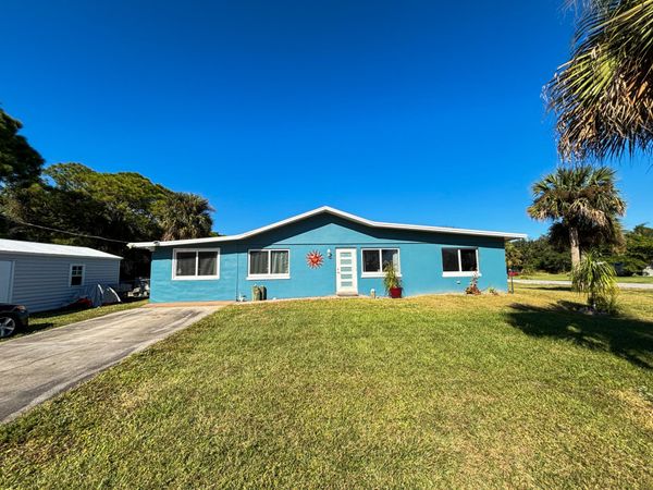 5140 65th Street, Vero Beach, FL 32967