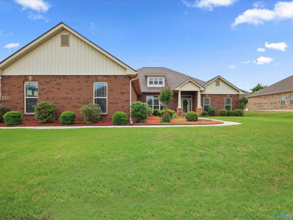 131 Harbor Glen Drive SW, Madison, AL 35756