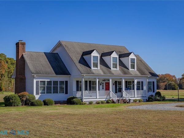 602 Cedar Pointe Drive, Weems, VA 22576