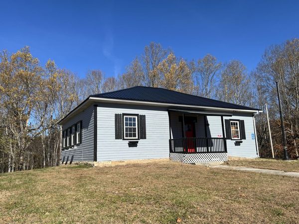 2654 Pinhook Rd, Peterstown, WV 24963