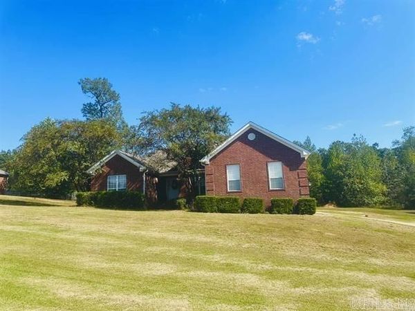 1528 Brookshire Dr, Benton, AR 72019