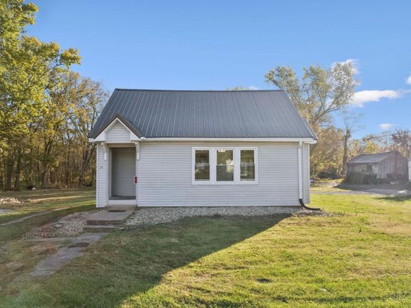 312 White Oak Street, Higginsport, OH 45131