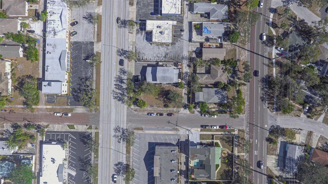 Central Avenue, Saint Petersburg, FL 33711 Photo