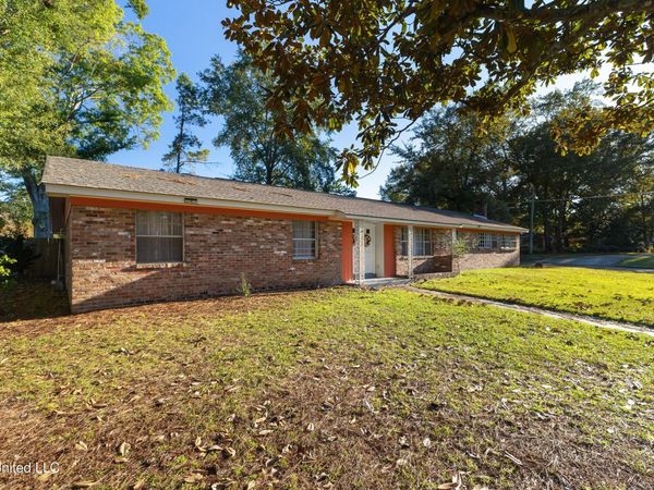 2816 Williamsburg Road, Hattiesburg, MS 39402