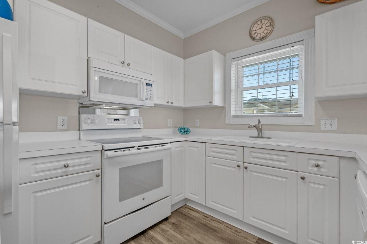 4834 Carnation Circle Photo 11