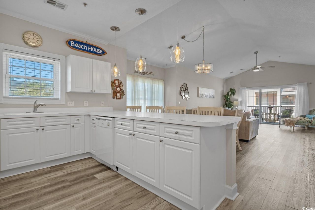 4834 Carnation Circle Photo 9