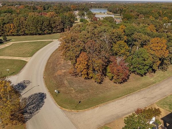 2706 Ridgepointe Boulevard, Jonesboro, AR 72404