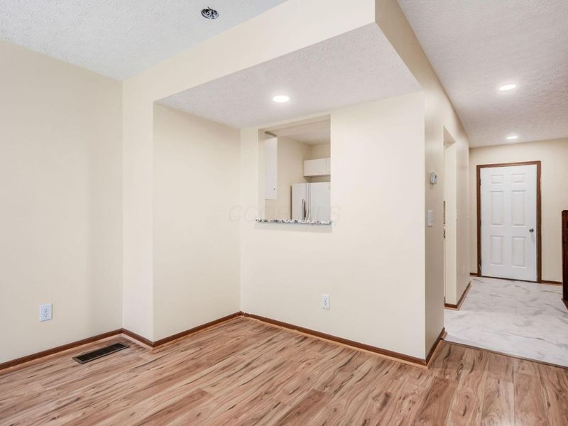 5624 Wigmore Drive, Unit 50B, Columbus, OH 43235 Photo 13