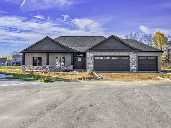 1397 Dixon Place, Huntertown, IN 46748