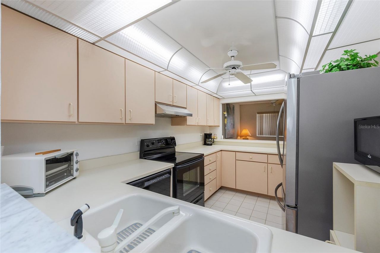89 S Atlantic Avenue, Unit 404, Ormond Beach, FL 32176 Photo