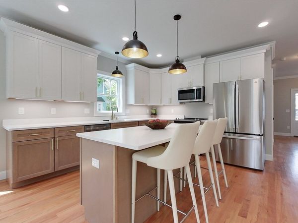 10 Pleasant St, Templeton, MA 01468