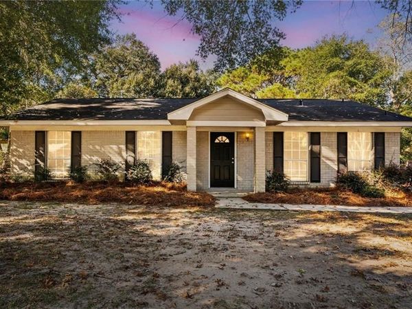 1679 Wagon Wheel Drive, Semmes, AL 36575