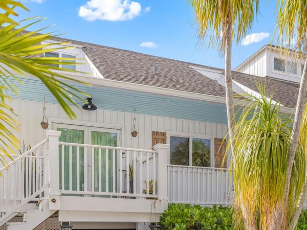 9247 Dimmick Dr, Sanibel, FL 33957