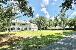 5681 Captain Kidd Road photo 4