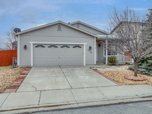 17780 Oakview Court, Reno, NV 89508