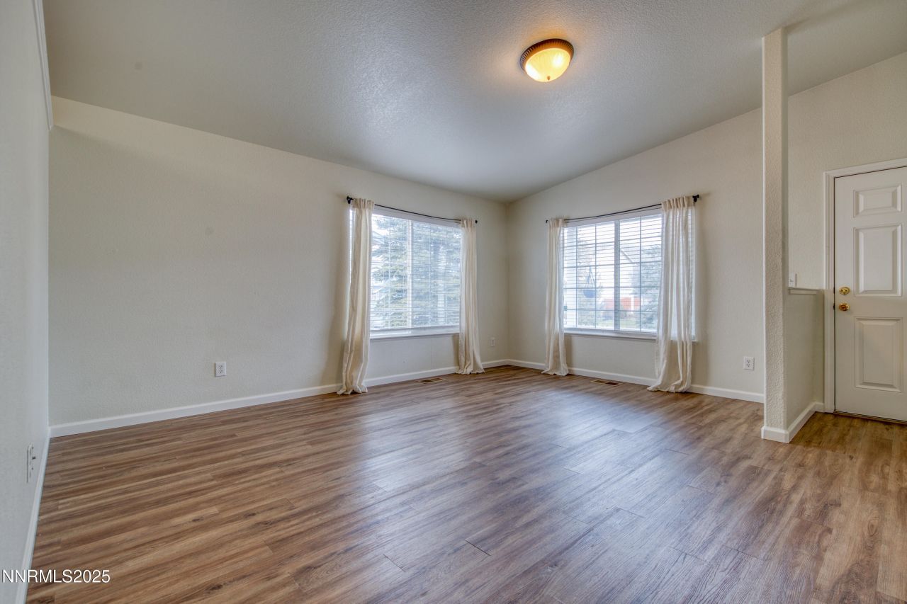 17780 Oakview Court, Reno, NV 89508 Photo