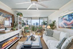 311 71st Ave. N photo 4