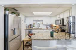 311 71st Ave. N photo 4