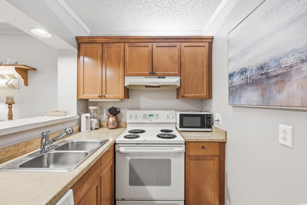 415 Ocean Creek Dr. Photo 13