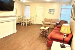 1746 Westminster Drive photo 4