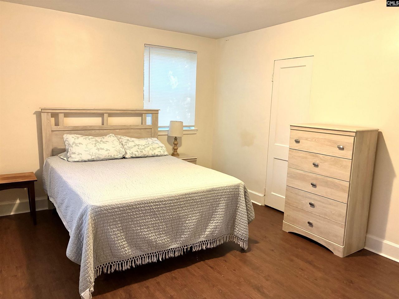 1746 Westminster Drive Photo 8