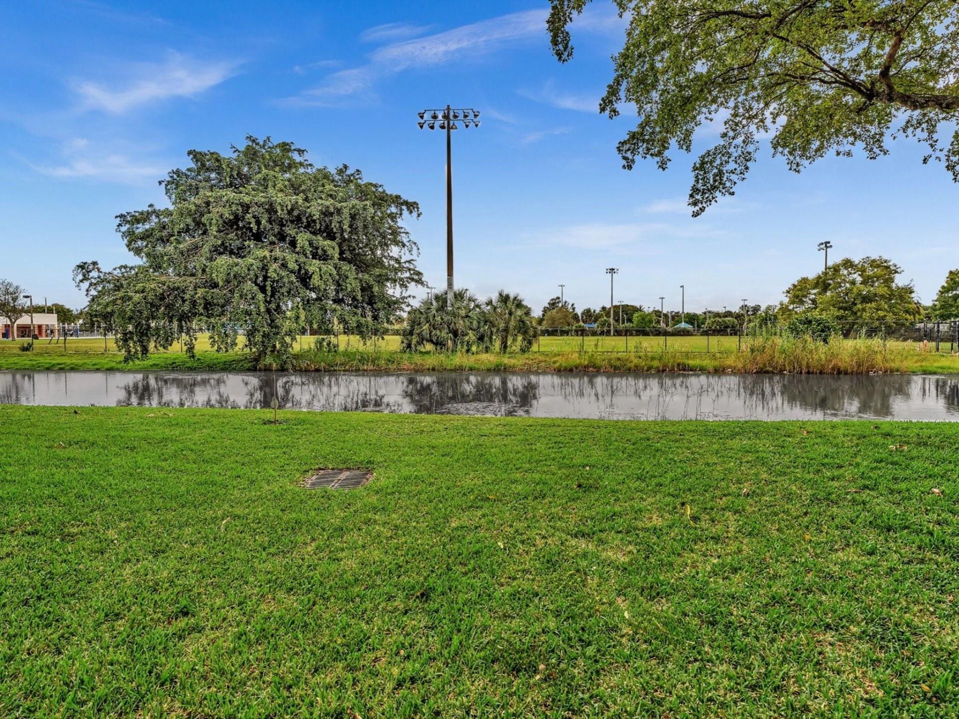 3990 NW 42nd Avenue, Unit 308, Lauderdale Lakes, FL 33319 Photo