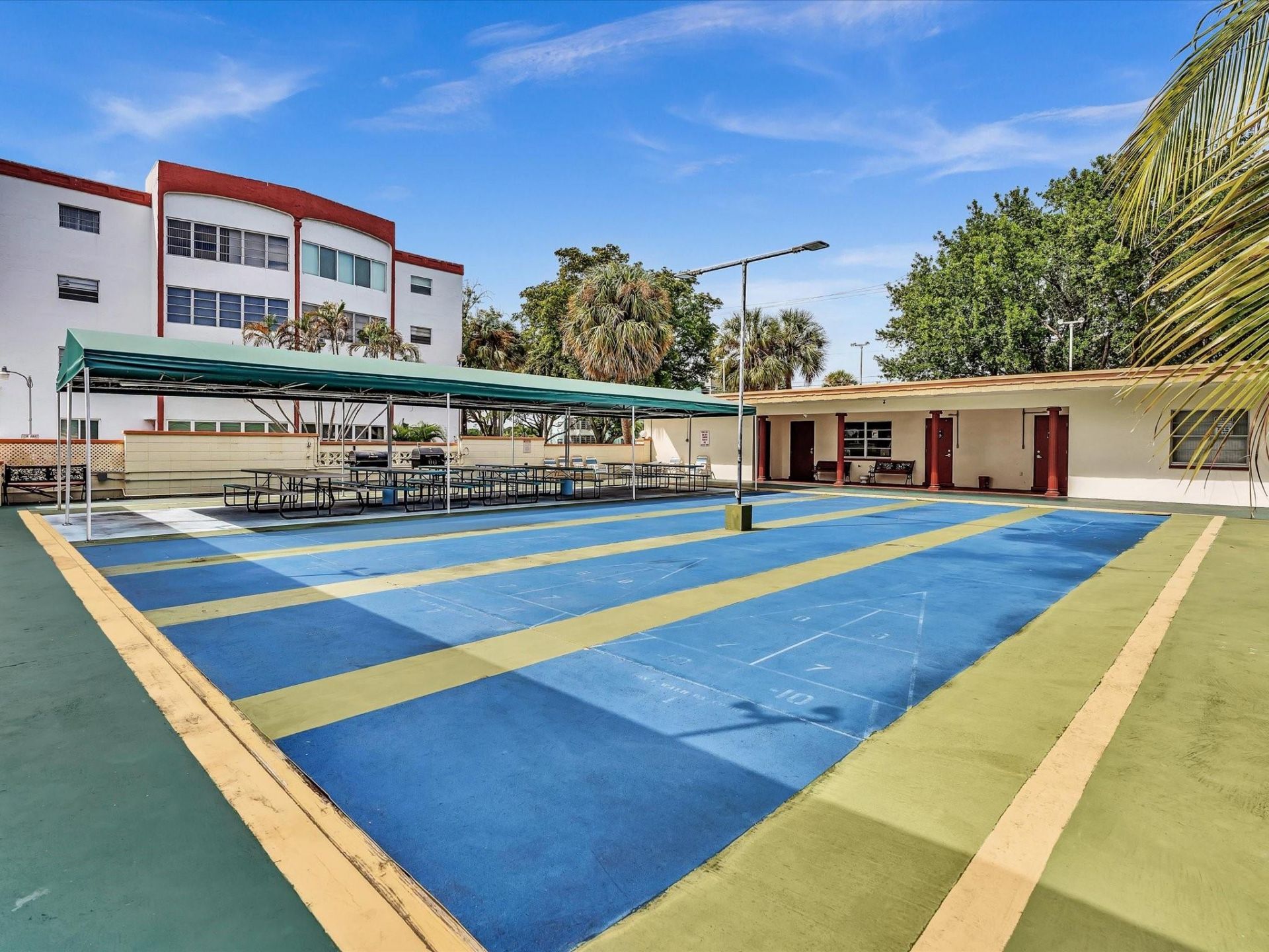 3990 NW 42nd Avenue, Unit 308, Lauderdale Lakes, FL 33319 Photo