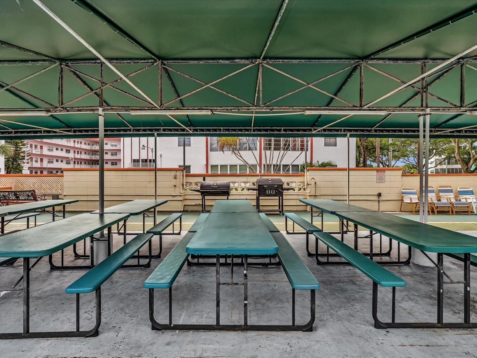 3990 NW 42nd Avenue, Unit 308, Lauderdale Lakes, FL 33319 Photo