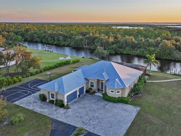 3690 COMO STREET, PORT CHARLOTTE, FL 33948