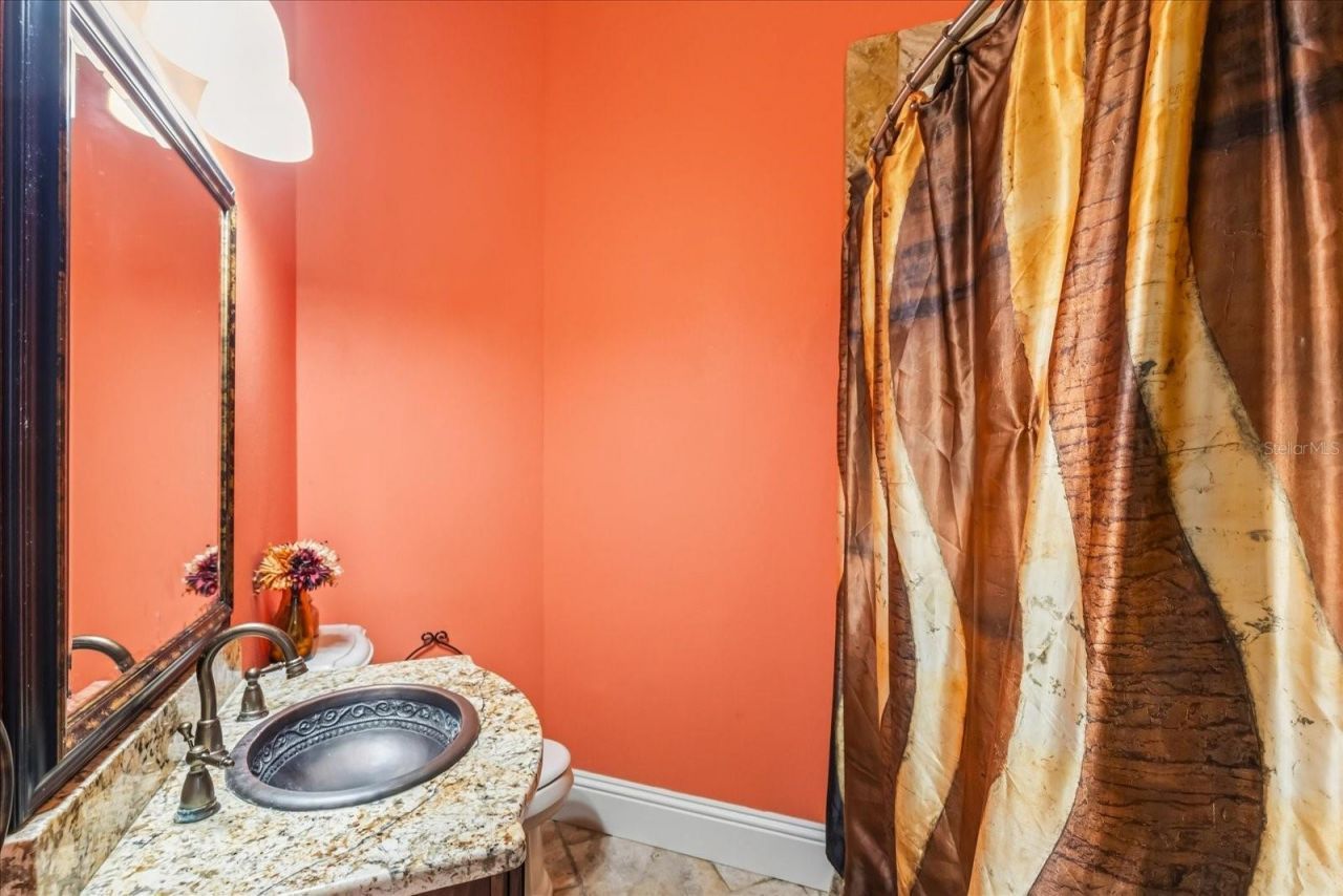 911 Jungle Avenue N, Saint Petersburg, FL 33710 Photo