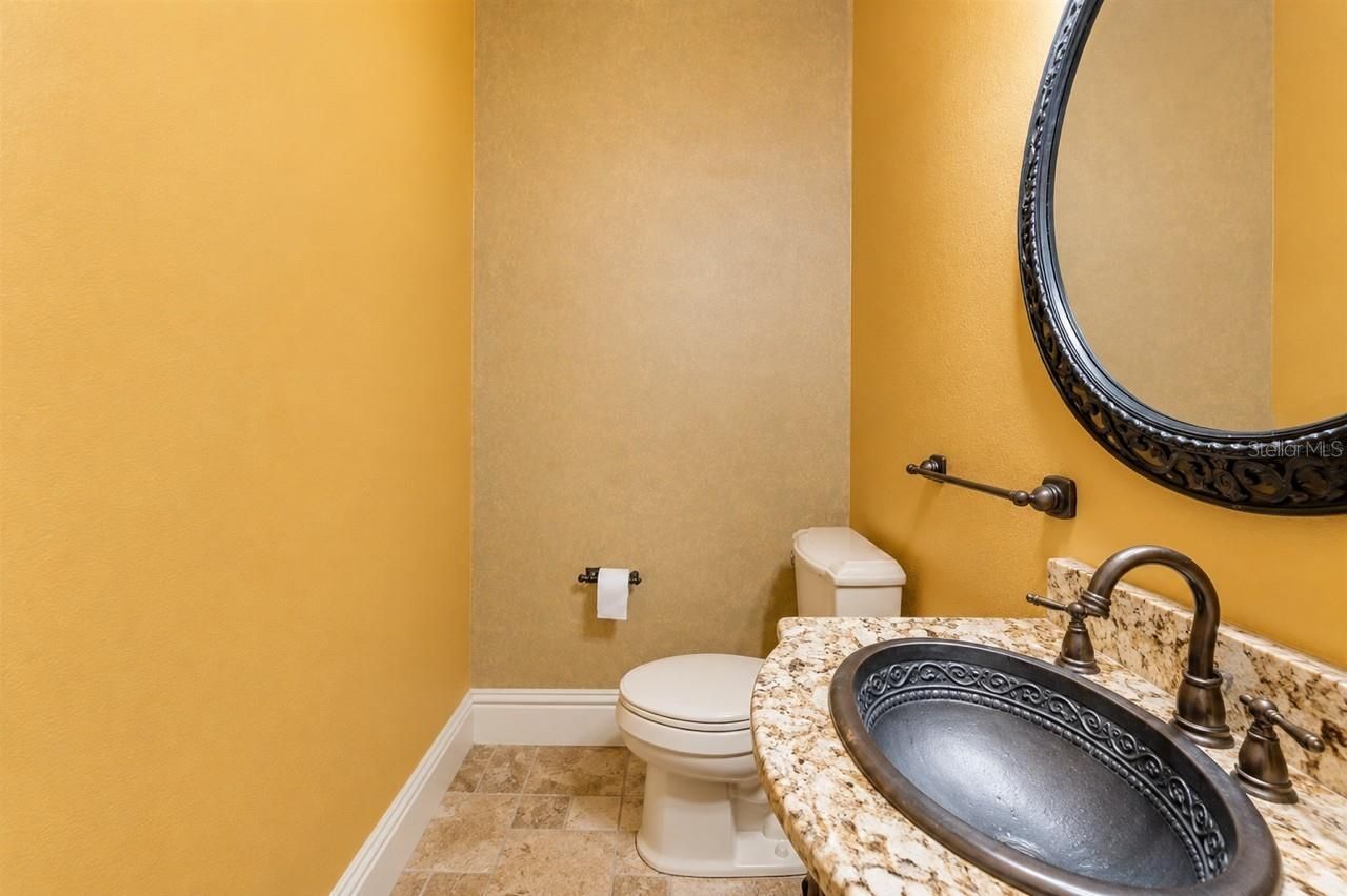 911 Jungle Avenue N, Saint Petersburg, FL 33710 Photo
