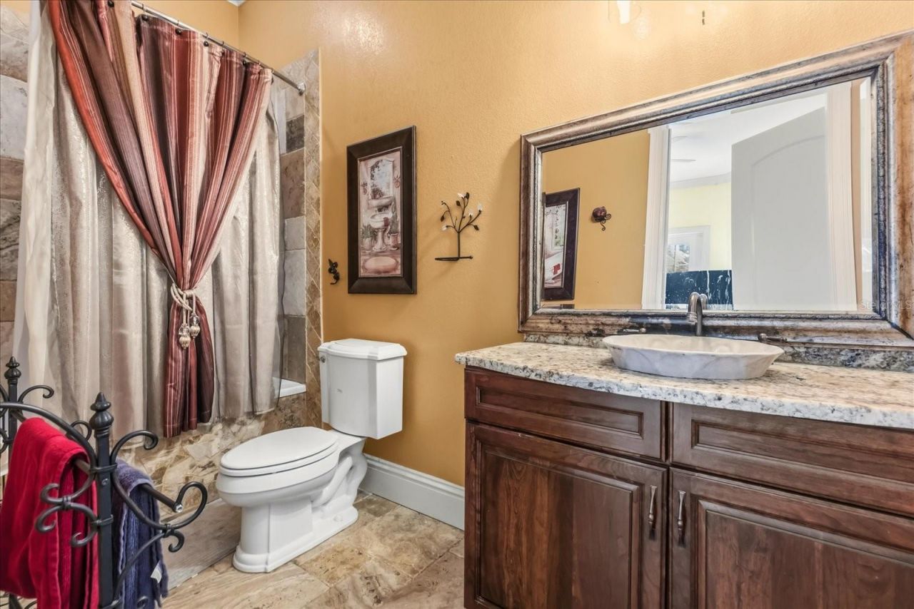 911 Jungle Avenue N, Saint Petersburg, FL 33710 Photo